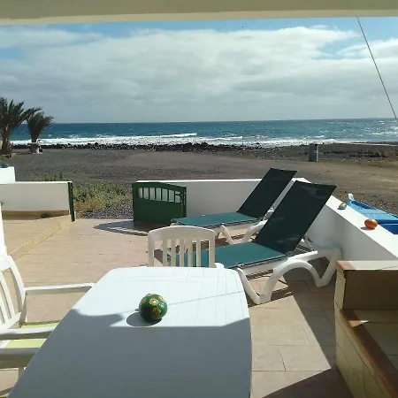 Σπίτι διακοπών Genara's Bungalow